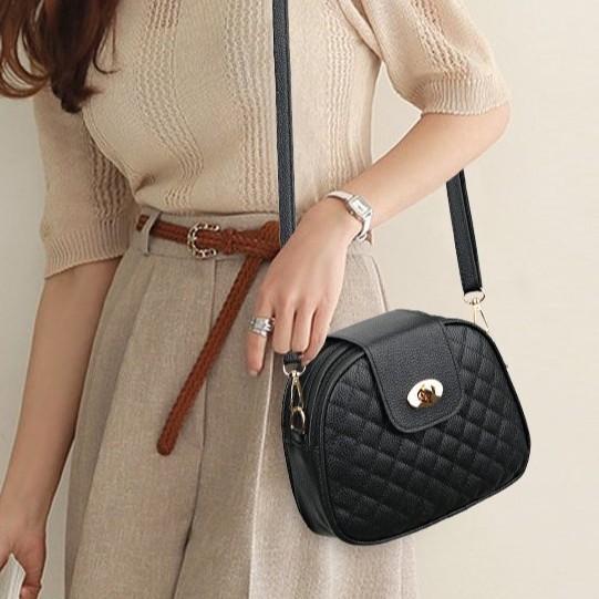Stylish Small Square Versatile Korean-style Mom Shoulder Bag